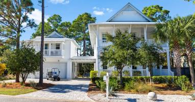 Welcome to 'Emerald Vibes' in Seagrove Beach!