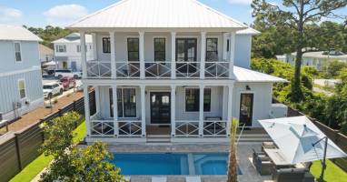 Welcome to 'White Sand Retreat' on 30A!