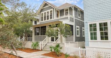 Welcome to 'Sea Glass Cottage' in Watersound West!