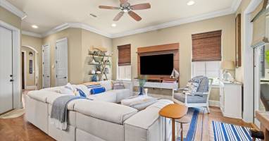 Spacious living room