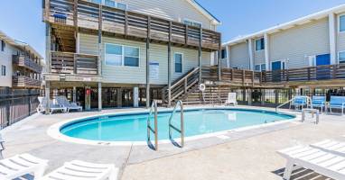 Gulf View Outdoor Pool
