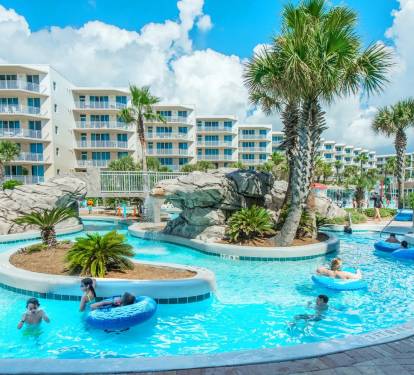 Lagoon pool and lazy river