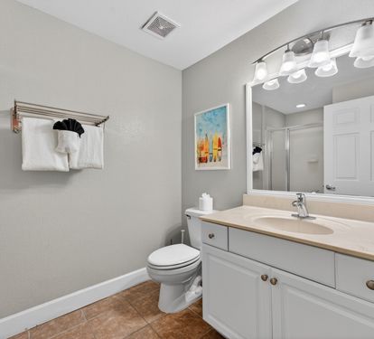 Bunk Room Bath