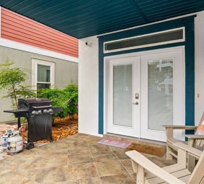 The patio is your outdoor living room. Grill out, pull up a chair, and make a night of it.