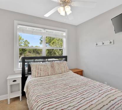 This bedroom now has a King Bed - stay tuned for updated photos!