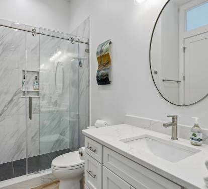Main level bedroom ensuite