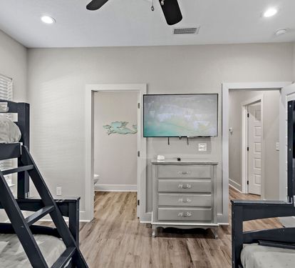 Bedroom #5: Bunk Room (Second Floor)