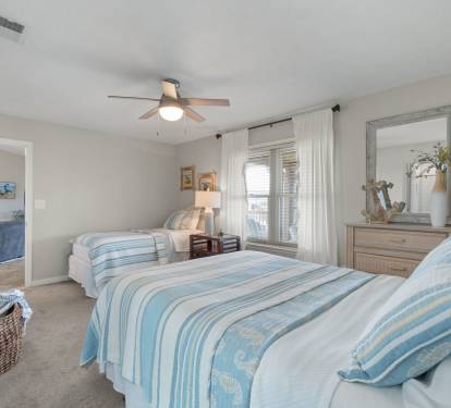 Master Bedroom (Queen/Twin)