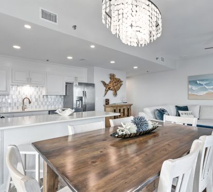 Dining/Kitchen