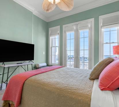 Guest Bedroom 2 (Queen)