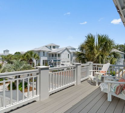 Upstairs King, Private Balcony