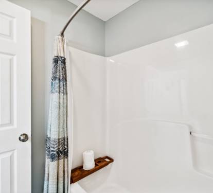 Shower and tub off