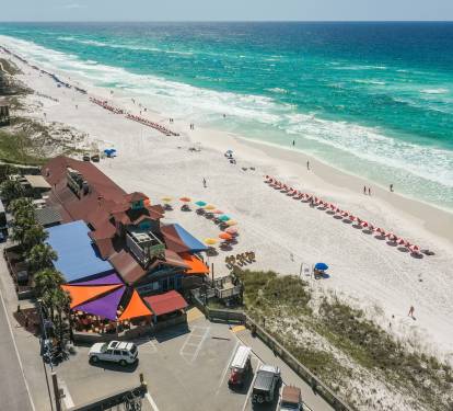 Pompano Joes and the beach ... steps away.  Grab a snack and bring it with you to the beach!