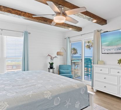 Main bedroom also has access to the balcony