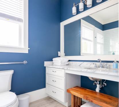 1st Floor Onsuite Bathroom