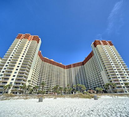 Shores is the last beach resort built in PCB. Horseshoe design. Private beach!