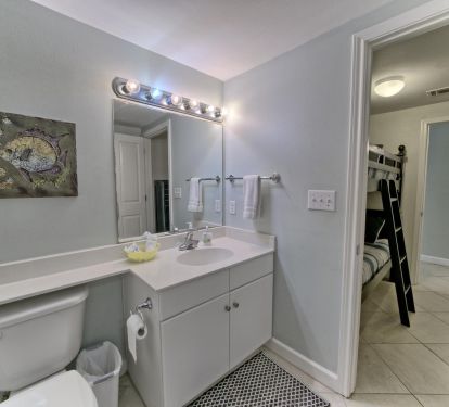 Another view of bunk bath.