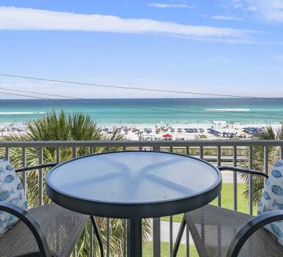 balcony with gulf views top flor