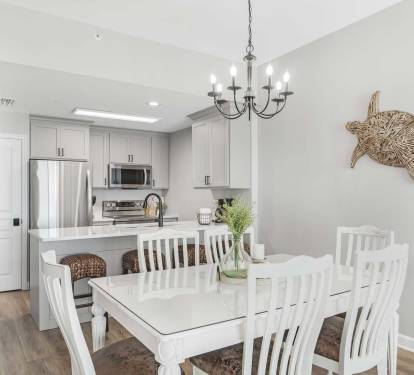 dining room at  beach retreat 406