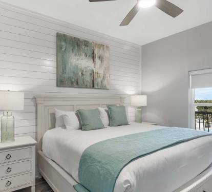 Guest bedroom at beach retreat 406