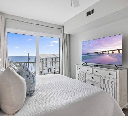 primary beadroom at beach retreat 311