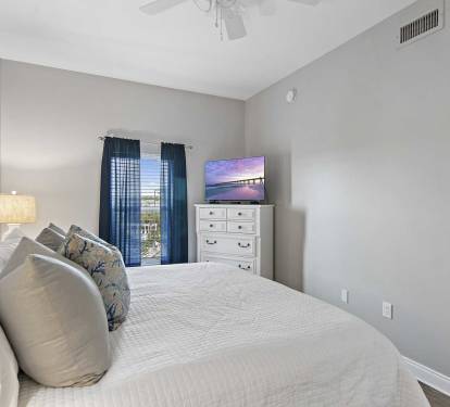 guest bedroom at brt 311