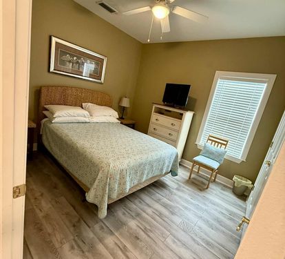 Upstairs middle queen bedroom