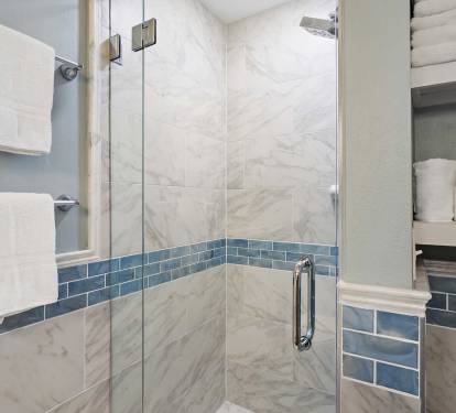 bunk room bath