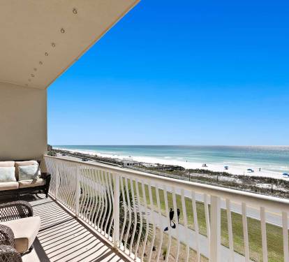 Is beach retreat in destin pet friendly? Yes