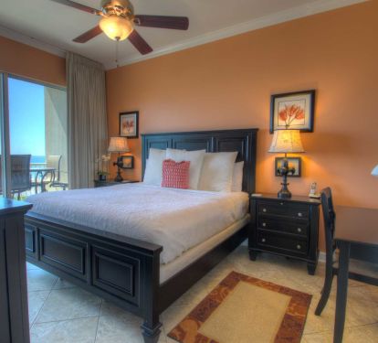Wake up with a gulf view from your master king bed!