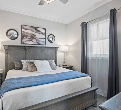 guest bedroom 1006