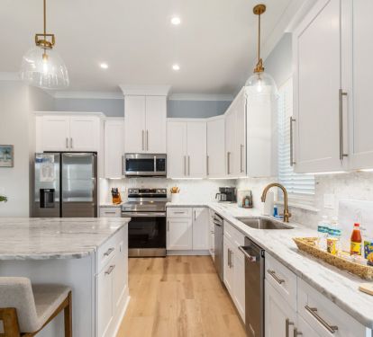 Gorgeous fully equipped kitchen