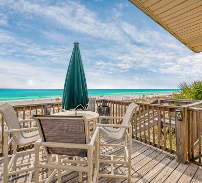 Outdoor dining with a view you&rsquo;ll never forget.