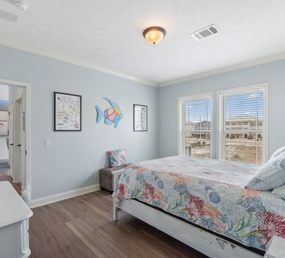 Guest Bedroom 1 (Queen)