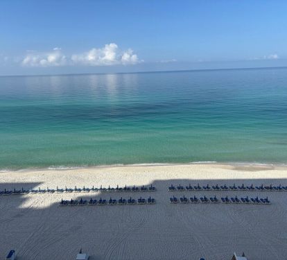 Beach access near to Condo