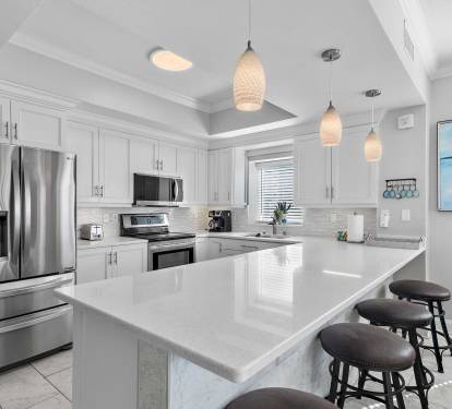 spacious kitchen for cooking awesome family meals