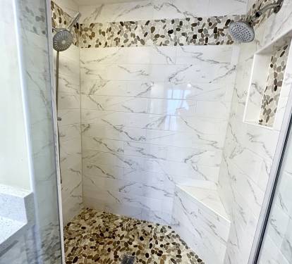 Tiled double shower 