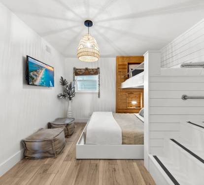 Miramar Beach Vacation rental bunk room