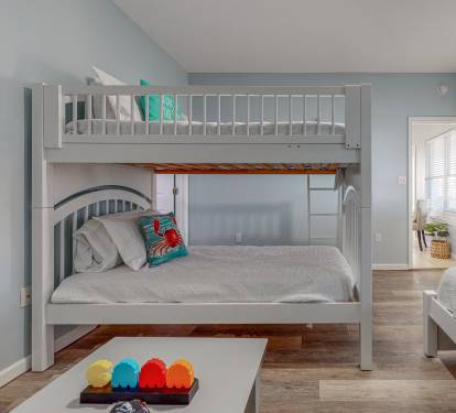 Kids LOOOOVE the bunk bed room
