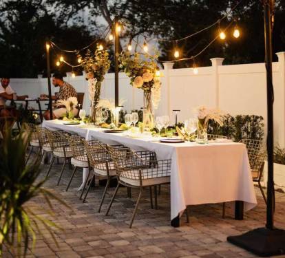 Outdoor dining
