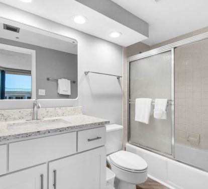 2nd Guest Bathroom with Tub &amp;Shower