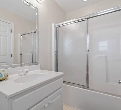 Guest Bathroom 2