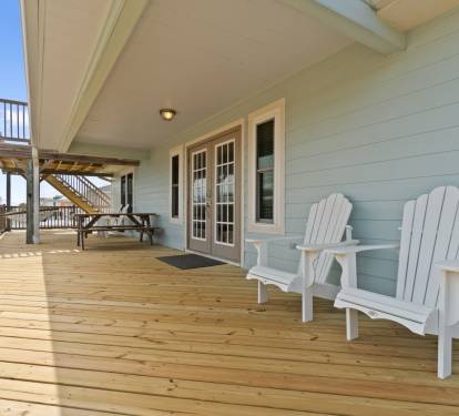 Spacious Deck
