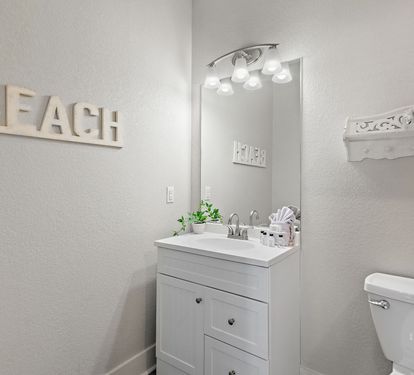 King Suite #1: Private Bath (first floor)