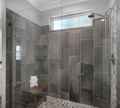 Private Master Bedroom Retreat, Smart TV, En Suite Bathroom with Walk-in Shower