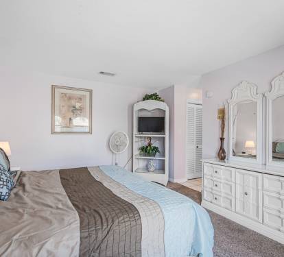 Master Bedroom (King)