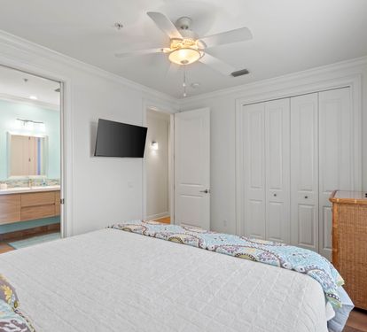 Main Floor Guest Bedroom 1 (King)