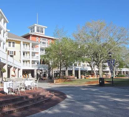Heart of Baytowne Wharf