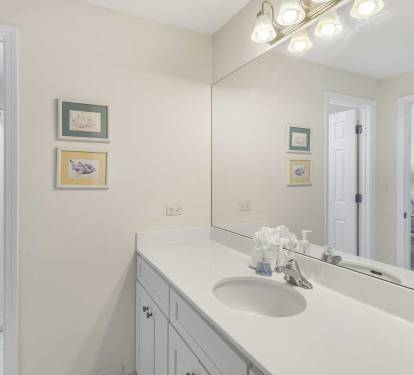 guest bedroom leeward key 305