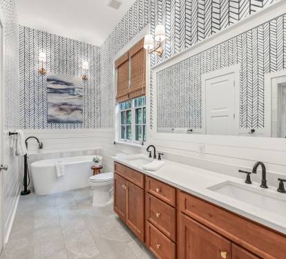 Downstairs Ensuite Master Bathroom